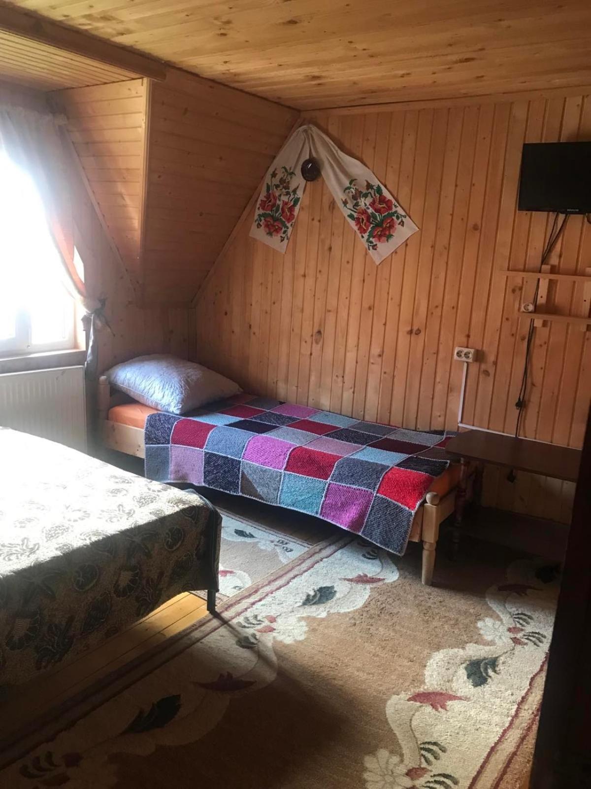 У Олега Otel Verkhne-Studenyy Dış mekan fotoğraf