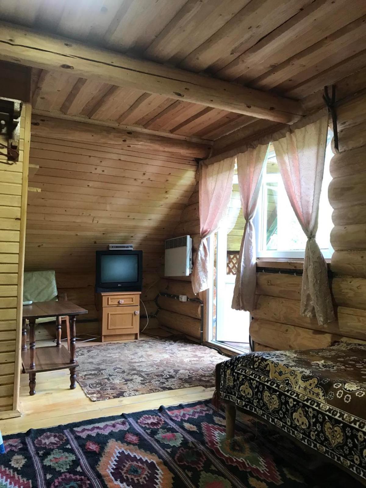 У Олега Otel Verkhne-Studenyy Dış mekan fotoğraf