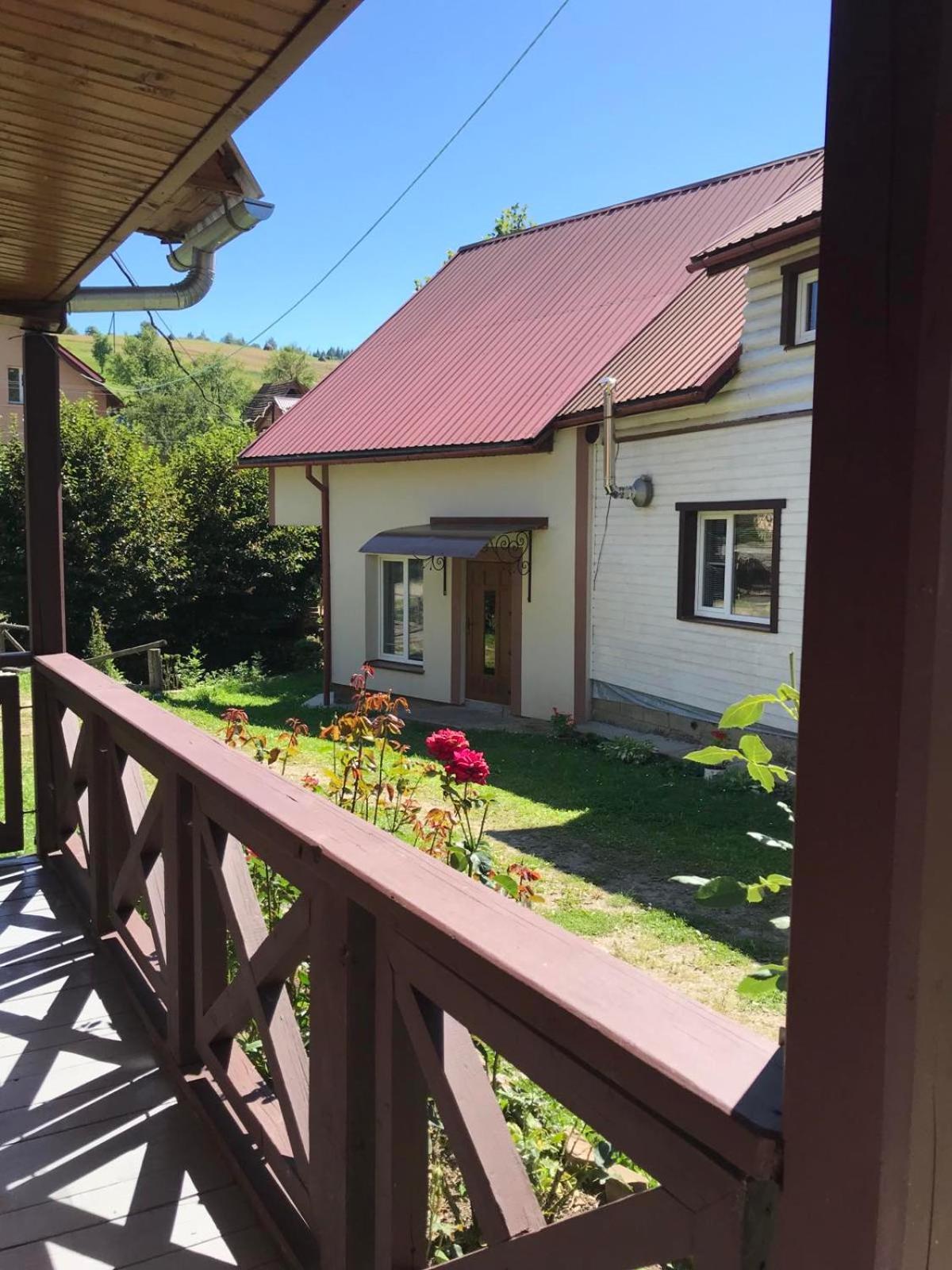 У Олега Otel Verkhne-Studenyy Dış mekan fotoğraf