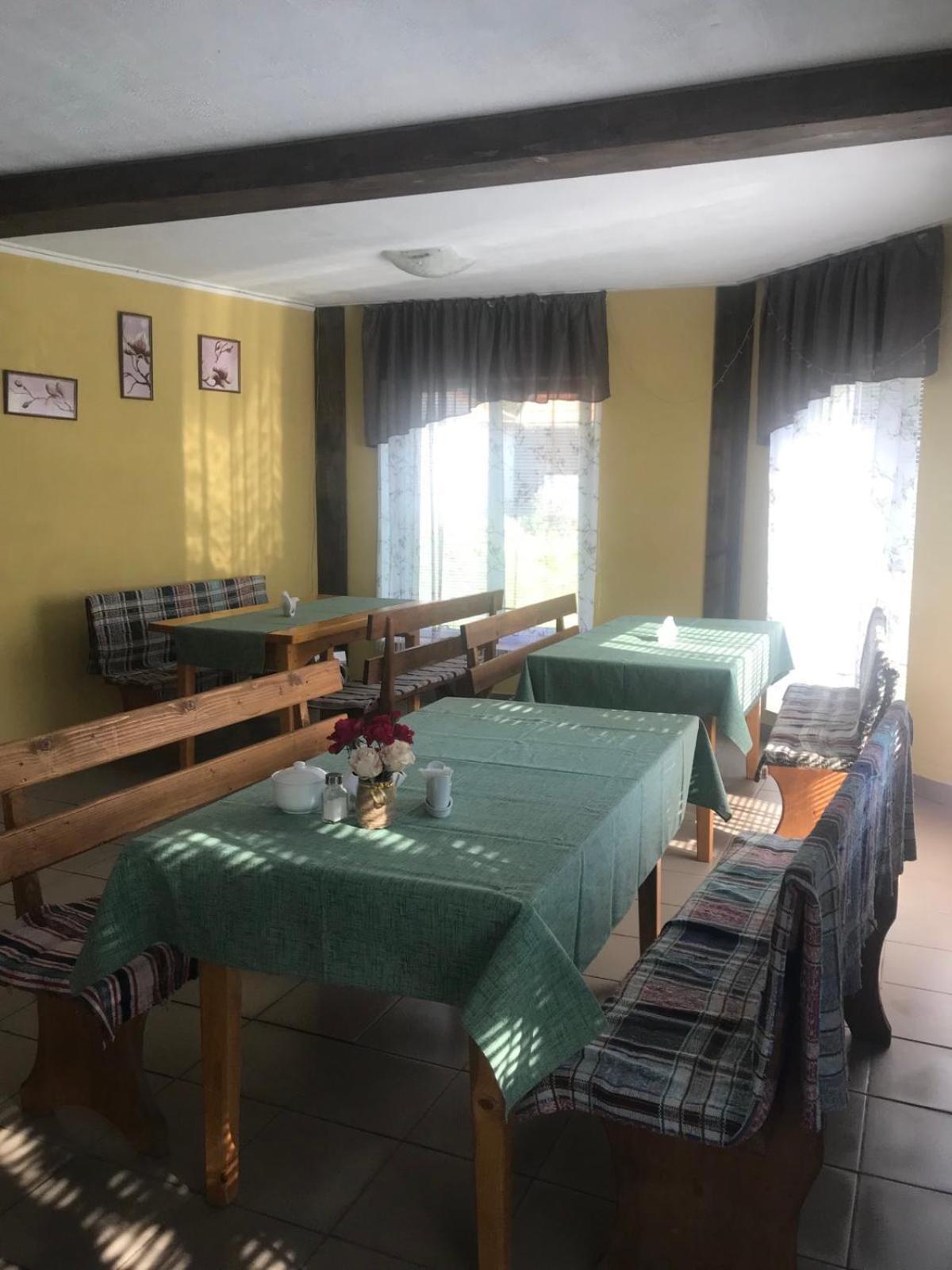 У Олега Otel Verkhne-Studenyy Dış mekan fotoğraf