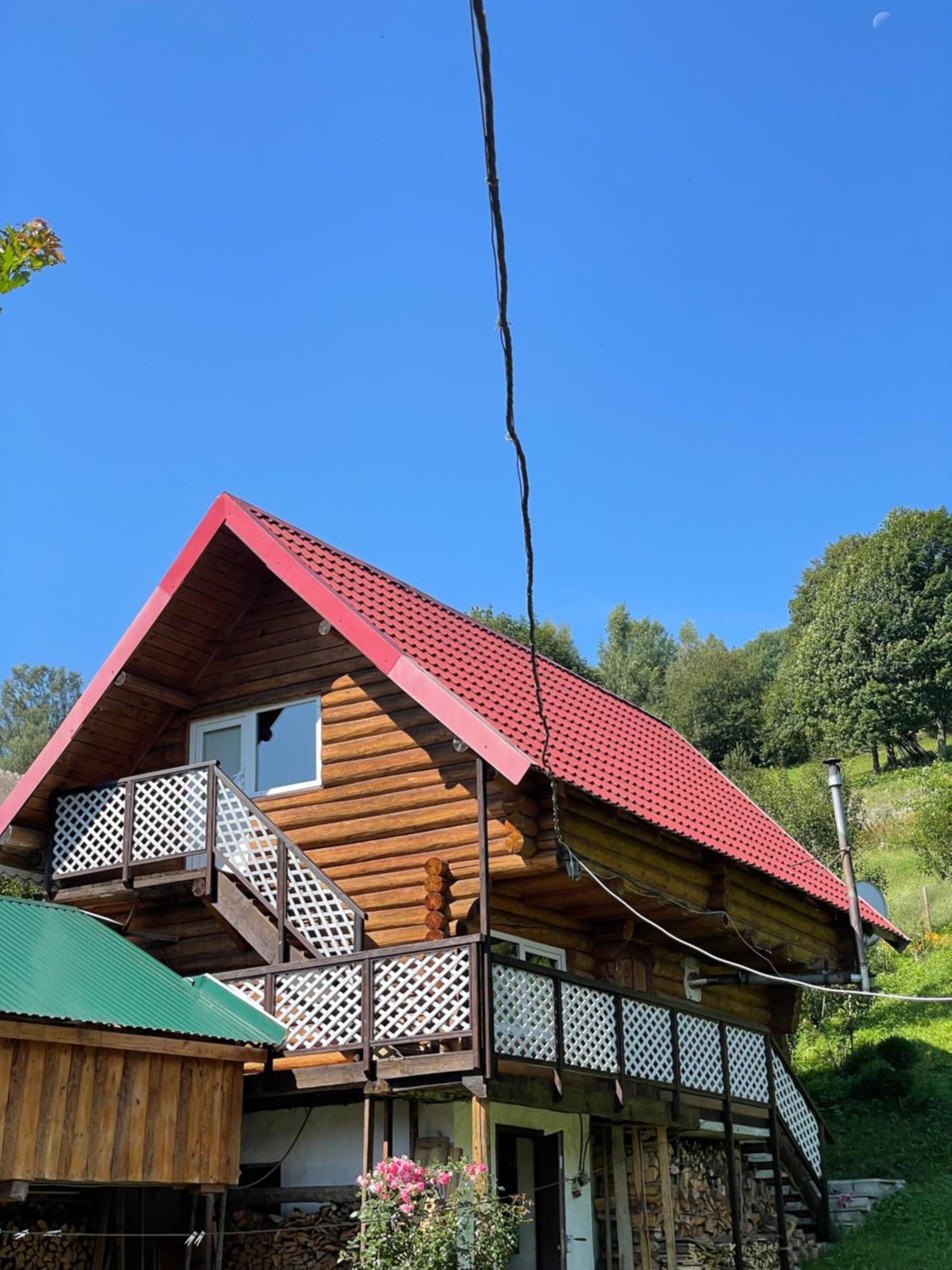 У Олега Otel Verkhne-Studenyy Dış mekan fotoğraf