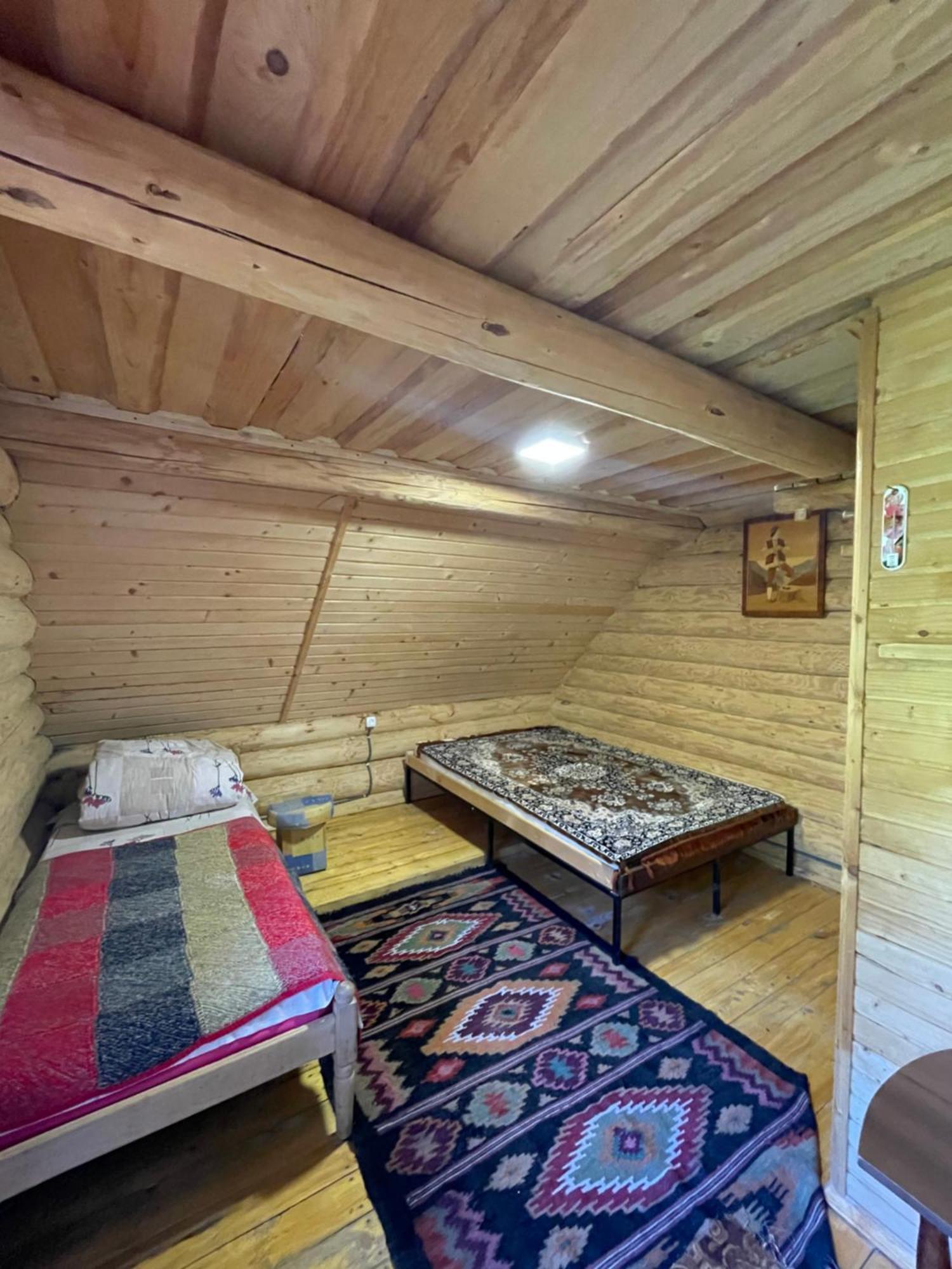 У Олега Otel Verkhne-Studenyy Dış mekan fotoğraf